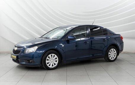 Chevrolet Cruze II, 2010 год, 738 000 рублей, 3 фотография