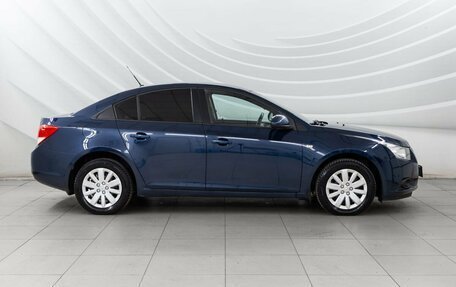 Chevrolet Cruze II, 2010 год, 738 000 рублей, 8 фотография