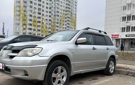 Mitsubishi Outlander III рестайлинг 3, 2003 год, 750 000 рублей, 6 фотография