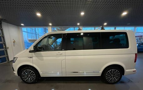 Volkswagen Multivan T6 рестайлинг, 2019 год, 4 200 000 рублей, 6 фотография