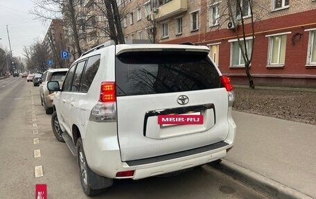 Toyota Land Cruiser Prado 150 рестайлинг 2, 2013 год, 2 700 000 рублей, 3 фотография