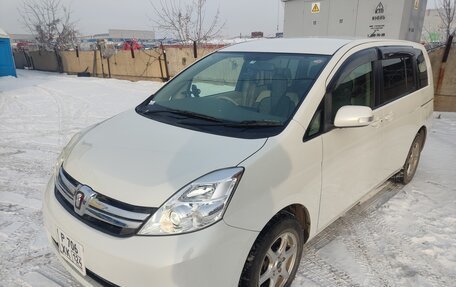 Toyota ISis I, 2011 год, 1 510 000 рублей, 2 фотография