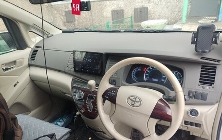 Toyota ISis I, 2011 год, 1 510 000 рублей, 4 фотография