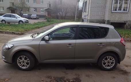 KIA cee'd I рестайлинг, 2010 год, 730 000 рублей, 7 фотография