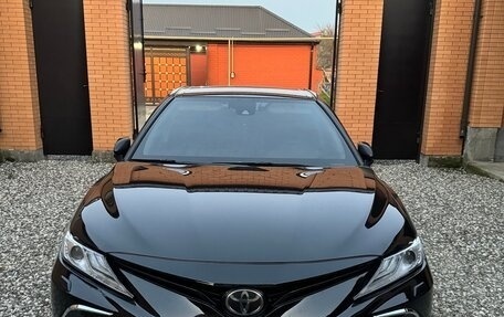 Toyota Camry, 2019 год, 2 750 000 рублей, 6 фотография