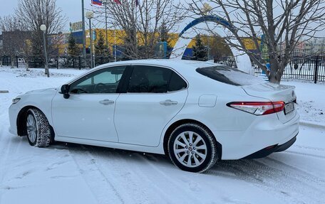 Toyota Camry, 2019 год, 3 070 000 рублей, 4 фотография