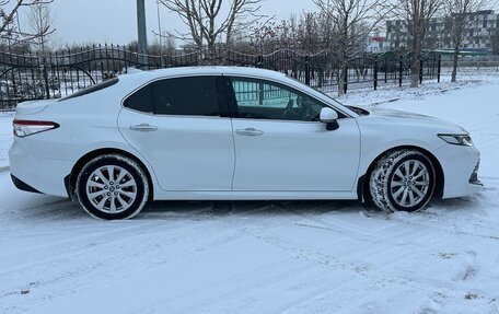 Toyota Camry, 2019 год, 3 070 000 рублей, 14 фотография