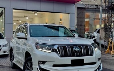 Toyota Land Cruiser Prado 150 рестайлинг 2, 2021 год, 4 700 000 рублей, 1 фотография