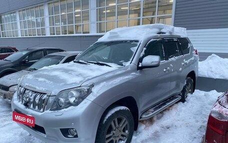 Toyota Land Cruiser Prado 150 рестайлинг 2, 2011 год, 3 200 000 рублей, 2 фотография