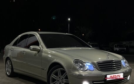 Mercedes-Benz C-Класс, 2006 год, 855 000 рублей, 3 фотография