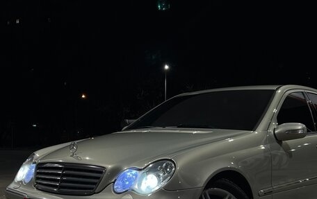 Mercedes-Benz C-Класс, 2006 год, 855 000 рублей, 4 фотография