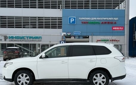 Mitsubishi Outlander III рестайлинг 3, 2013 год, 1 490 000 рублей, 8 фотография