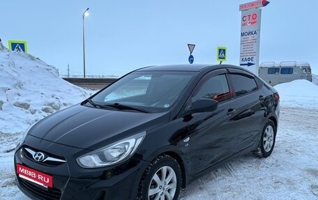 Hyundai Solaris II рестайлинг, 2013 год, 699 999 рублей, 4 фотография