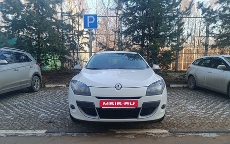 Renault Megane III, 2012 год, 820 000 рублей, 3 фотография