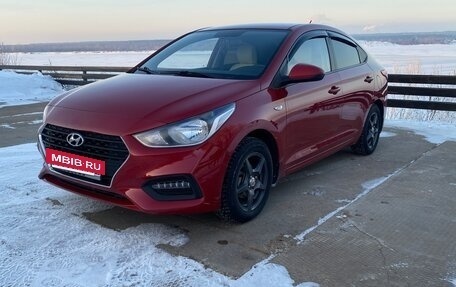 Hyundai Solaris II рестайлинг, 2017 год, 1 300 000 рублей, 2 фотография