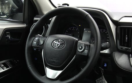 Toyota RAV4, 2017 год, 2 630 000 рублей, 22 фотография