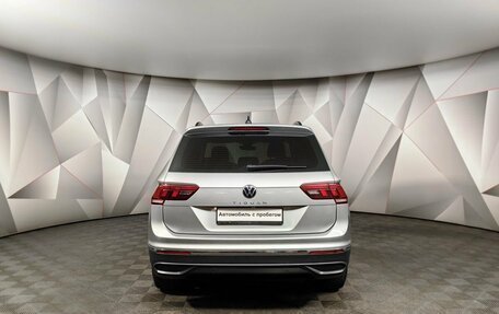 Volkswagen Tiguan II, 2021 год, 2 743 000 рублей, 8 фотография