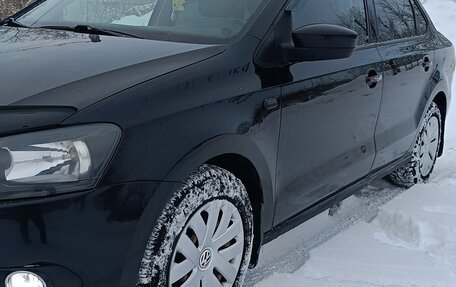 Volkswagen Polo VI (EU Market), 2012 год, 900 000 рублей, 18 фотография