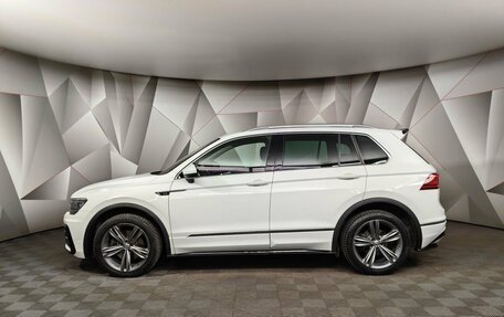 Volkswagen Tiguan II, 2018 год, 3 325 000 рублей, 5 фотография