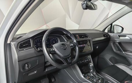 Volkswagen Tiguan II, 2018 год, 3 325 000 рублей, 14 фотография