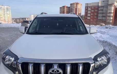 Toyota Land Cruiser Prado 150 рестайлинг 2, 2016 год, 3 850 000 рублей, 2 фотография