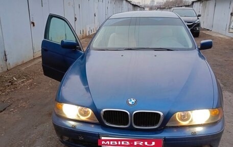 BMW 5 серия, 2002 год, 600 000 рублей, 2 фотография