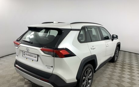 Toyota RAV4, 2024 год, 4 990 000 рублей, 5 фотография