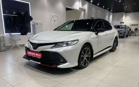 Toyota Camry, 2021 год, 3 459 000 рублей, 1 фотография