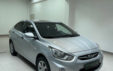 Hyundai Solaris II рестайлинг, 2012 год, 743 000 рублей, 3 фотография