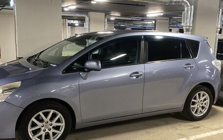 Toyota Verso I, 2012 год, 1 250 000 рублей, 7 фотография