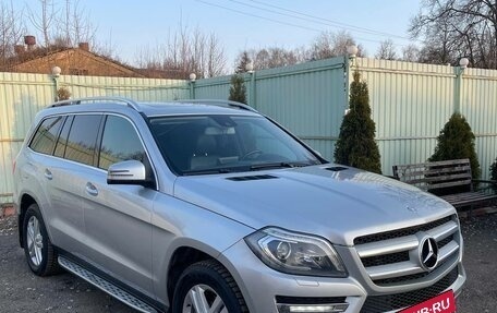 Mercedes-Benz GL-Класс, 2013 год, 3 000 000 рублей, 4 фотография