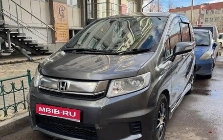 Honda Freed I, 2012 год, 950 000 рублей, 1 фотография