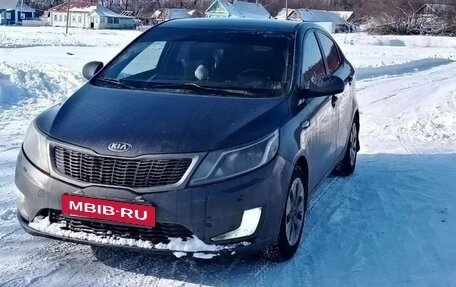 KIA Rio III рестайлинг, 2013 год, 800 000 рублей, 4 фотография