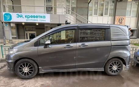 Honda Freed I, 2012 год, 950 000 рублей, 5 фотография