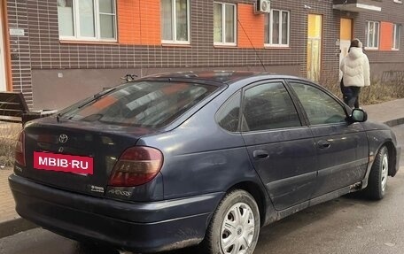 Toyota Avensis III рестайлинг, 2001 год, 289 000 рублей, 4 фотография