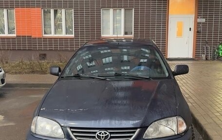 Toyota Avensis III рестайлинг, 2001 год, 289 000 рублей, 3 фотография