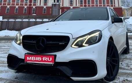 Mercedes-Benz E-Класс, 2013 год, 1 900 000 рублей, 2 фотография