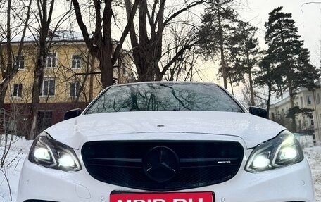 Mercedes-Benz E-Класс, 2013 год, 1 900 000 рублей, 17 фотография