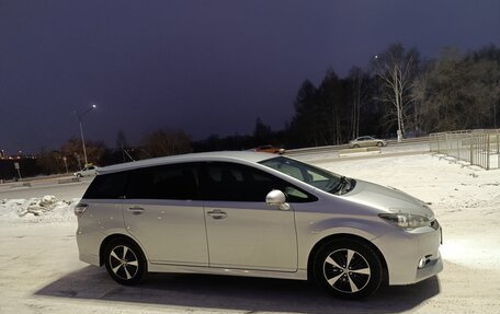 Toyota Wish II, 2012 год, 1 660 000 рублей, 4 фотография