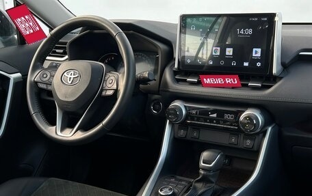 Toyota RAV4, 2022 год, 4 032 100 рублей, 17 фотография