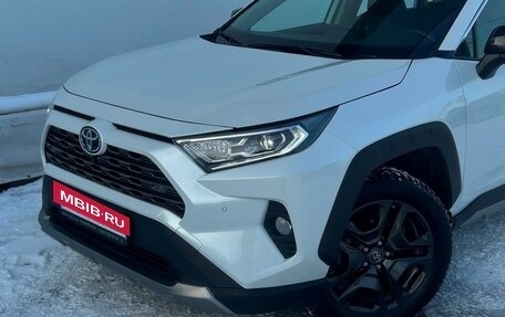 Toyota RAV4, 2022 год, 4 032 100 рублей, 27 фотография