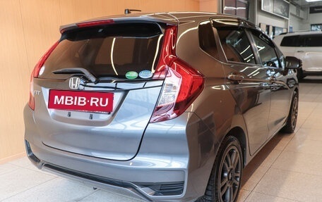 Honda Fit III, 2019 год, 1 375 000 рублей, 6 фотография