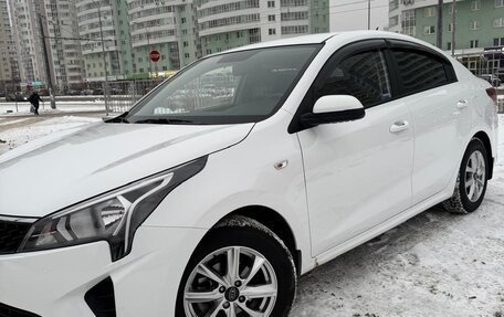 KIA Rio IV, 2021 год, 1 900 000 рублей, 5 фотография