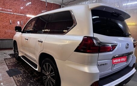 Lexus LX III, 2017 год, 9 500 000 рублей, 3 фотография