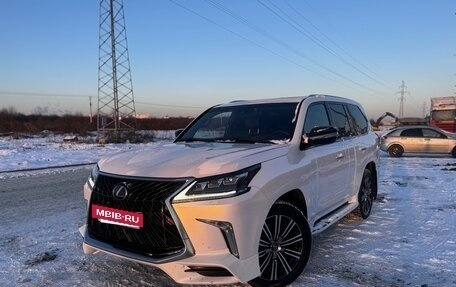 Lexus LX III, 2017 год, 9 500 000 рублей, 11 фотография