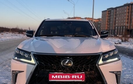 Lexus LX III, 2017 год, 9 500 000 рублей, 9 фотография