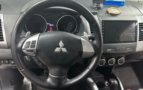 Mitsubishi Outlander III рестайлинг 3, 2011 год, 1 050 000 рублей, 10 фотография