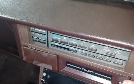 Toyota Crown, 1986 год, 550 000 рублей, 25 фотография