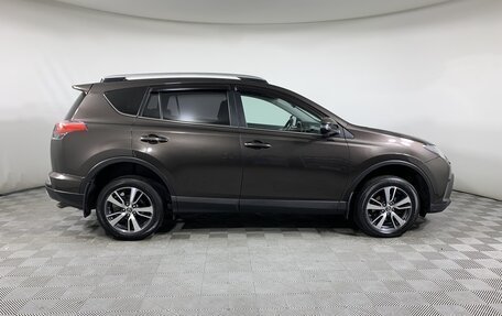 Toyota RAV4, 2018 год, 2 310 000 рублей, 4 фотография