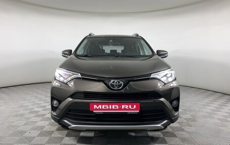 Toyota RAV4, 2018 год, 2 310 000 рублей, 2 фотография